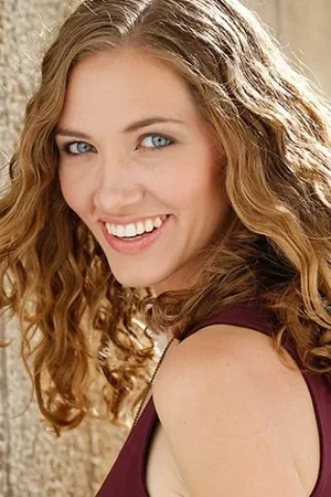  Alicia Hunt photo