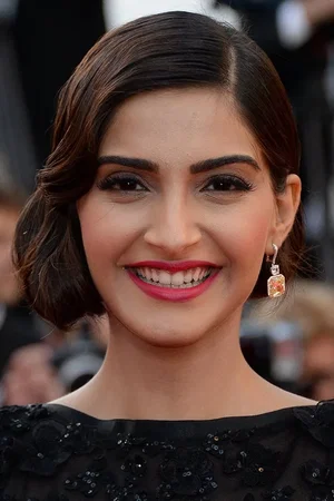  Sonam Kapoor Ahuja