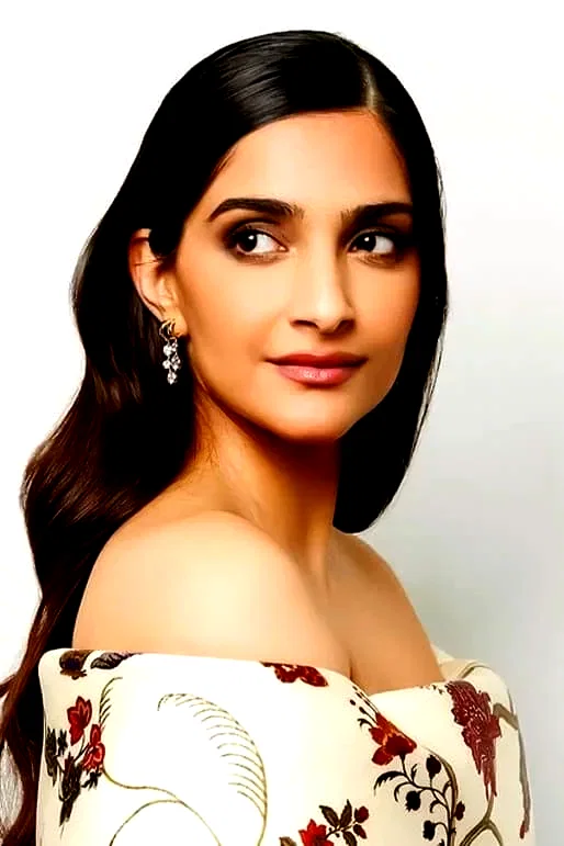  Sonam Kapoor Ahuja