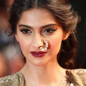 Photo star :  Sonam Kapoor Ahuja