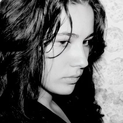  Sara Lezana