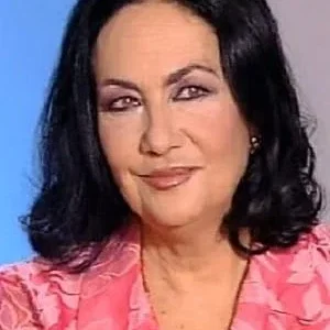  Sara Lezana