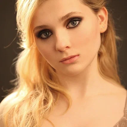 Abigail Breslin