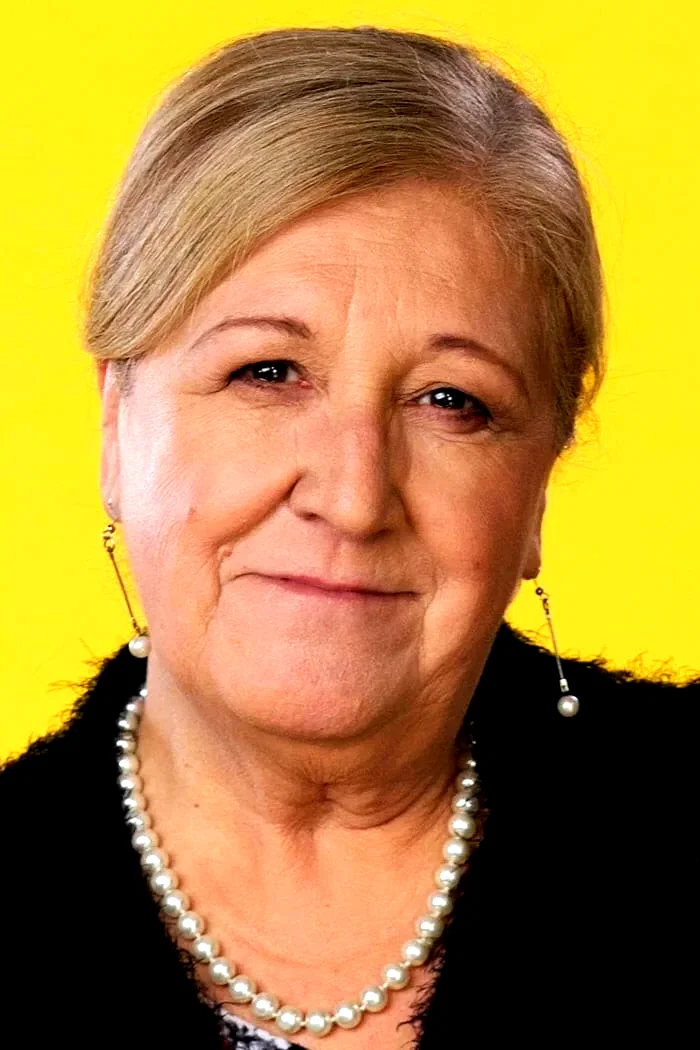  Anita Reeves
