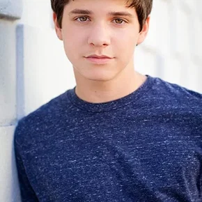 Photo star : Braeden Lemasters