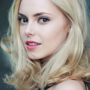 Photo star : Hannah Tointon