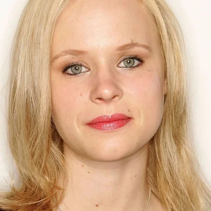 Thora Birch