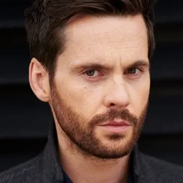 Tom Riley