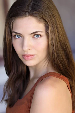 Taylor Geare photo