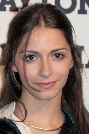  Giulia Louise Steigerwalt