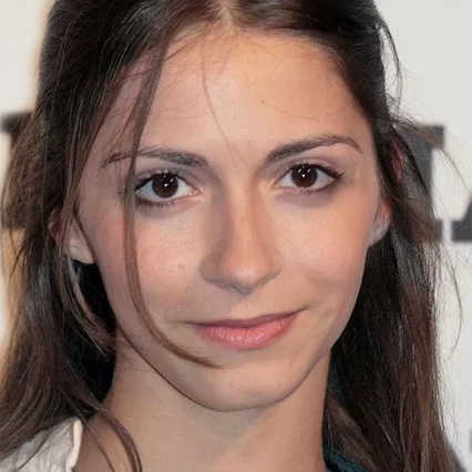  Giulia Louise Steigerwalt