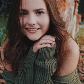 Photo star : Ava Acres