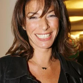 Photo star :  Anne Depétrini