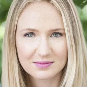Photo star : Halley Feiffer