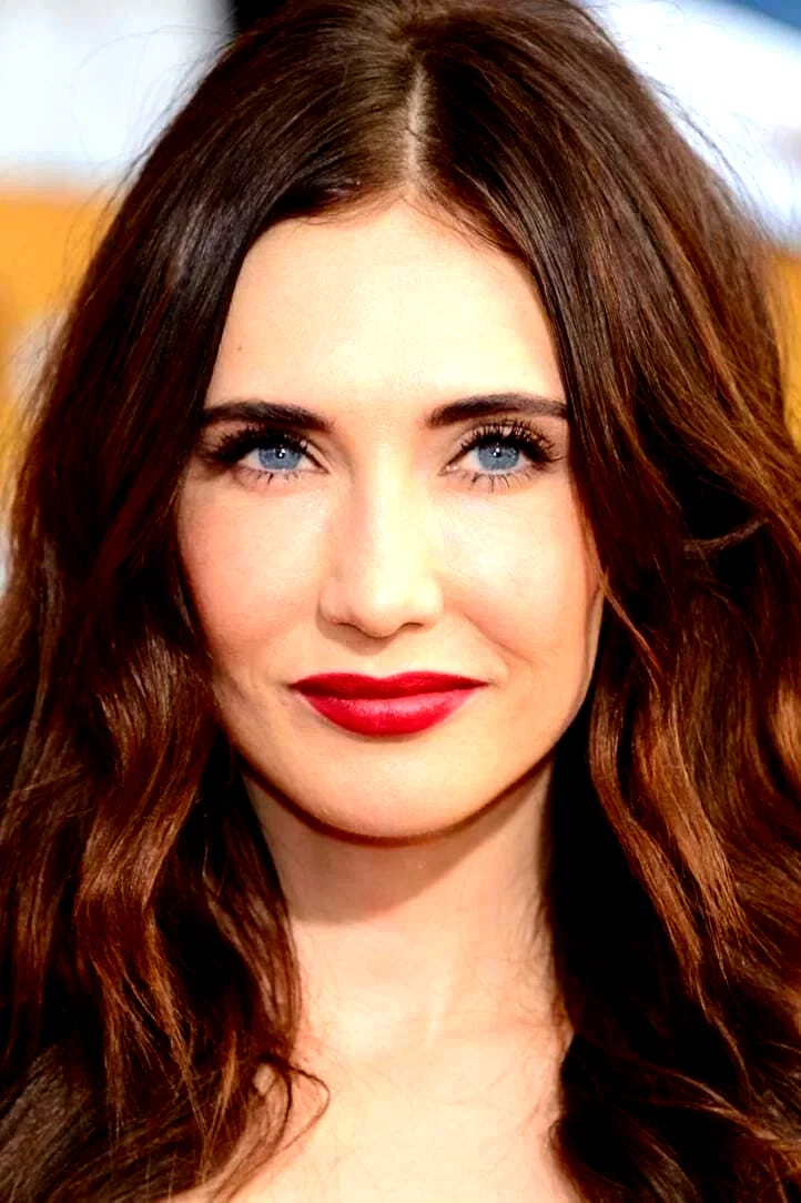 Carice Van Houten