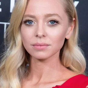 Photo star : Portia Doubleday