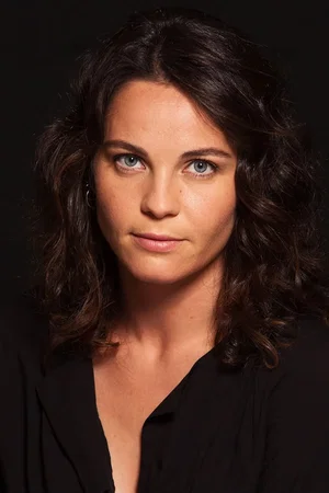  Tülin Özen