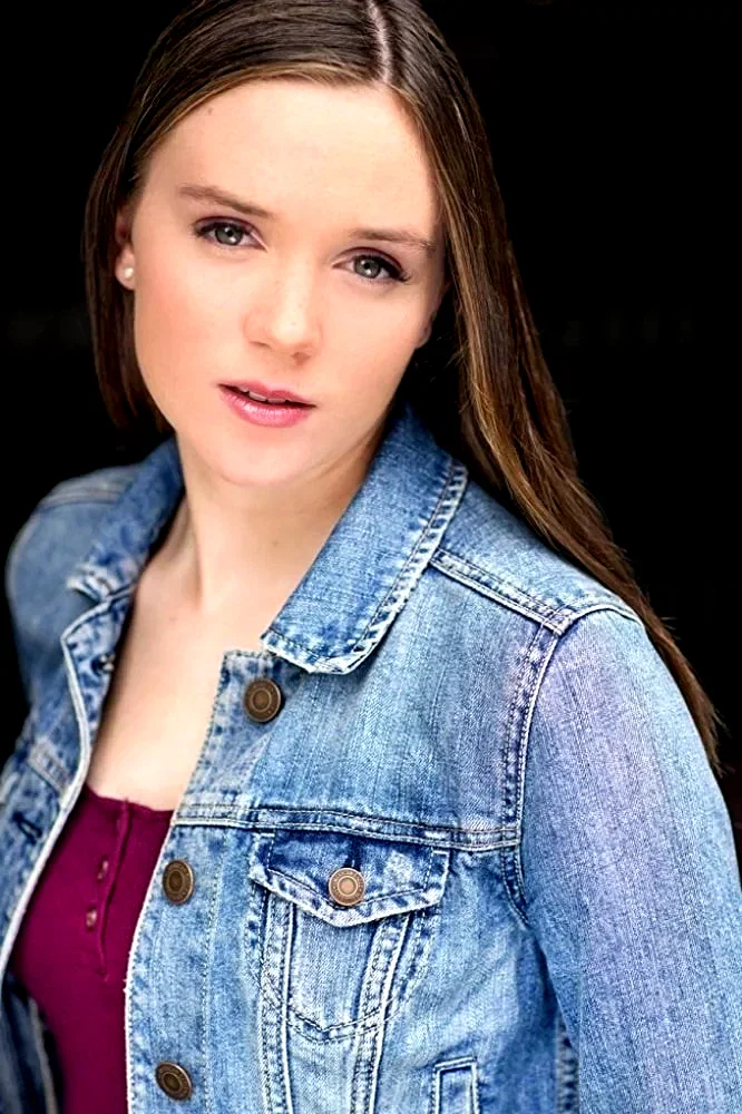  Ava Hughes