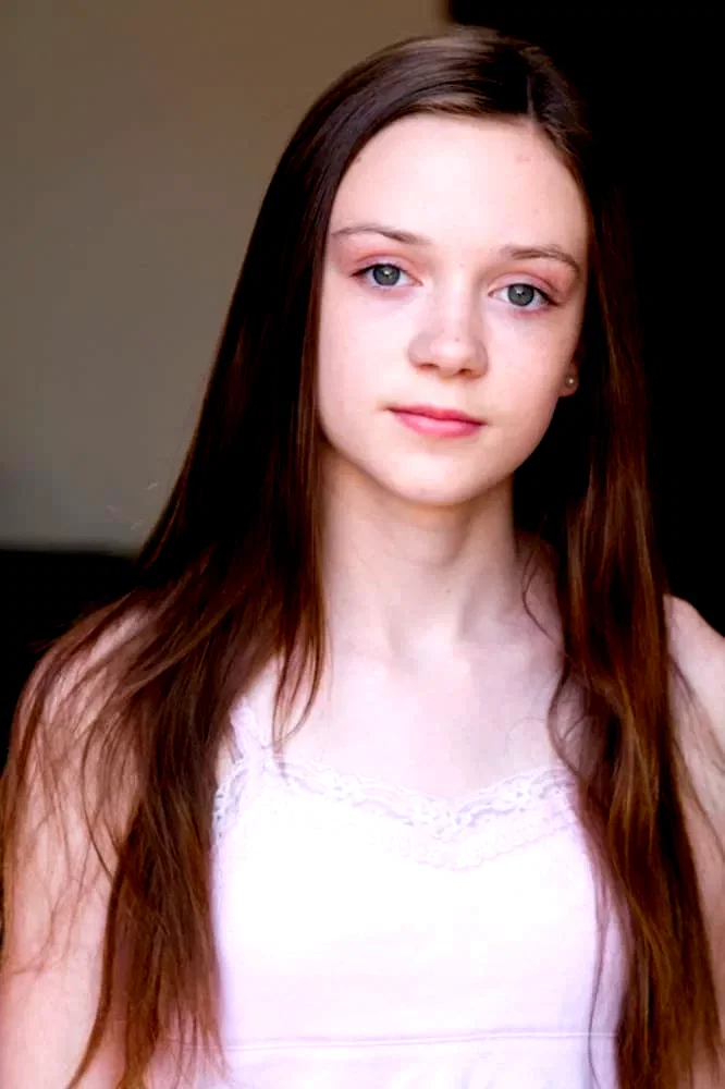  Ava Hughes