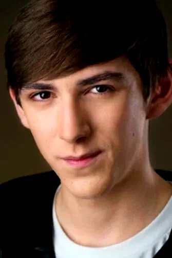  Harrison Houde