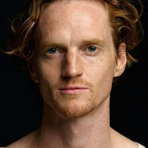 Photo star :  Christopher James Baker