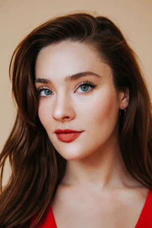  Eva Bourne photo