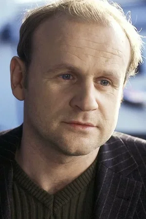  Oliver Stokowski photo