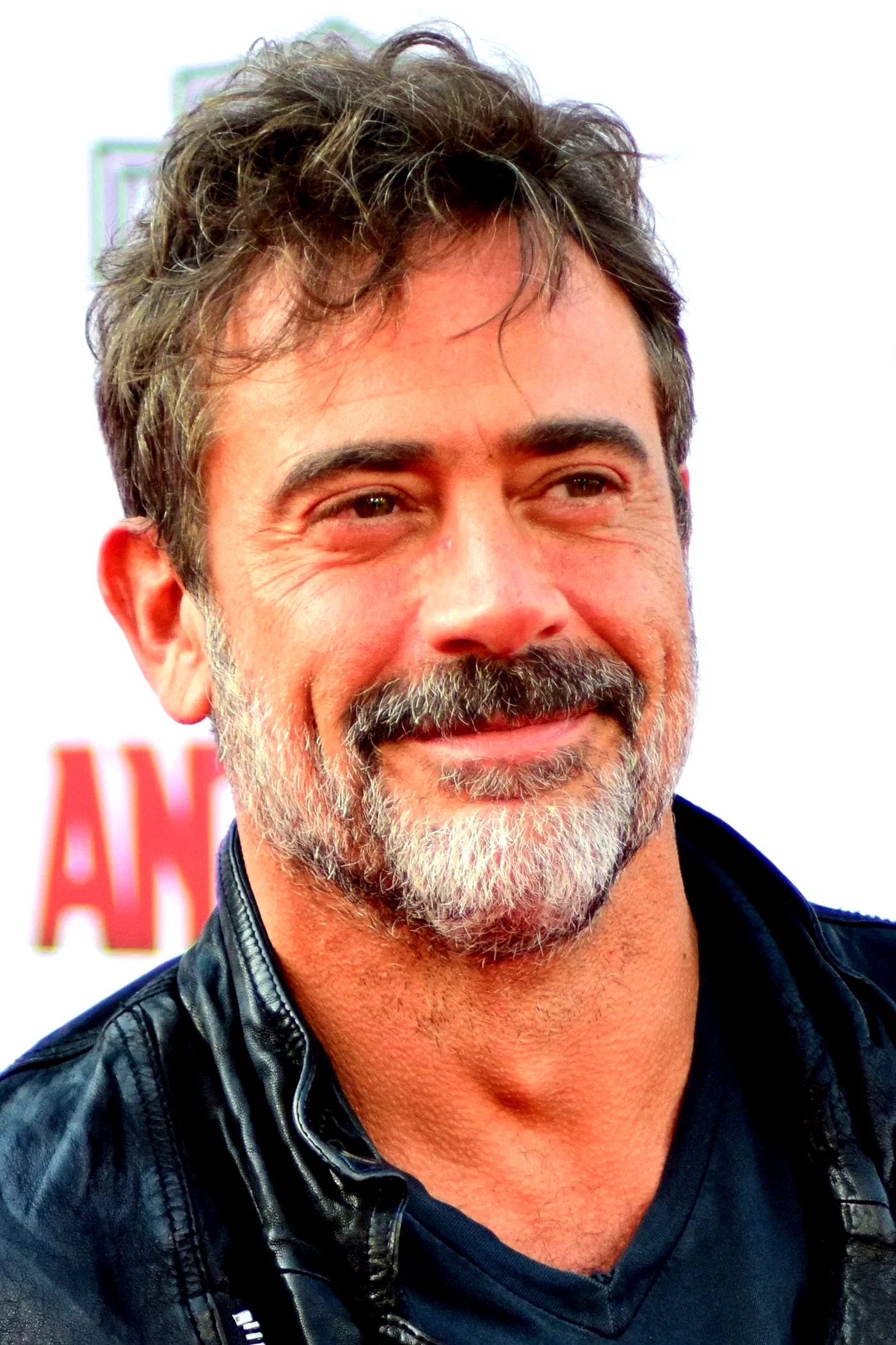 Jeffrey Dean Morgan