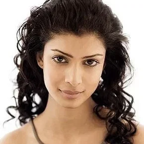 Photo star :  Tina Desai