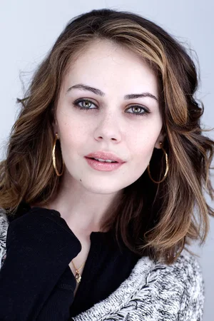 Alexis Dziena photo