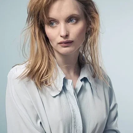 Julia BACHE-WIIG