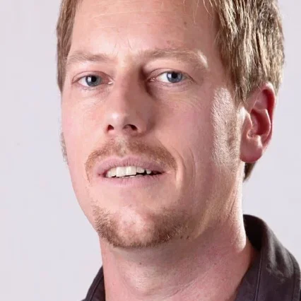  Damon Berry