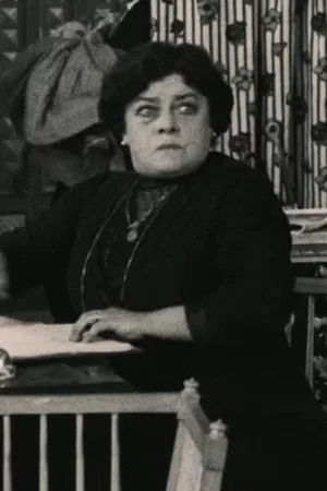  Marie Dorly photo