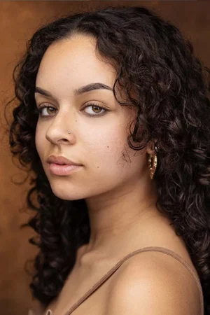  Jemelia George photo