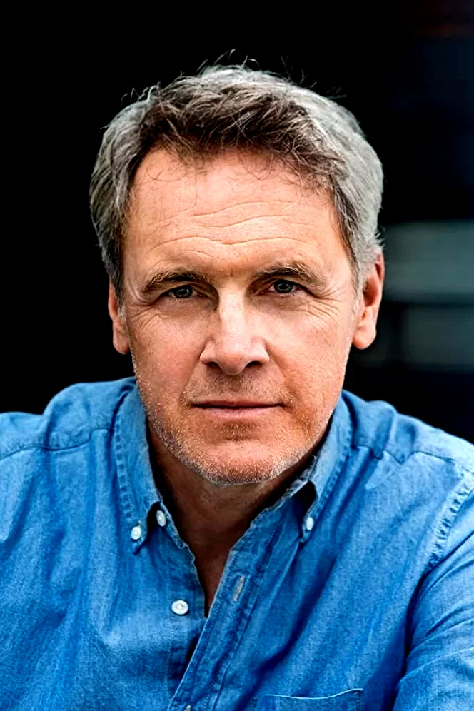 Mark Moses