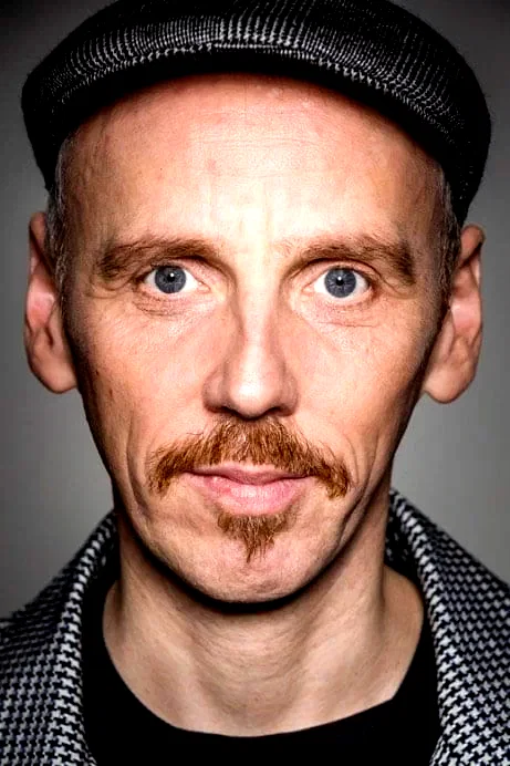 Ewen Bremner