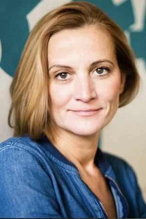 Estelle Larrivaz photo