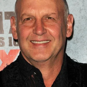 Photo star : Nick Searcy