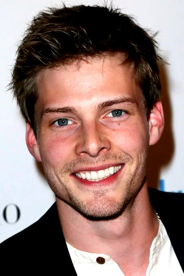Hunter Parrish