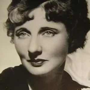  Betty Blythe