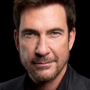 Photo star : Dylan McDermott