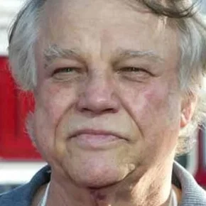 Photo star : Joe Don Baker