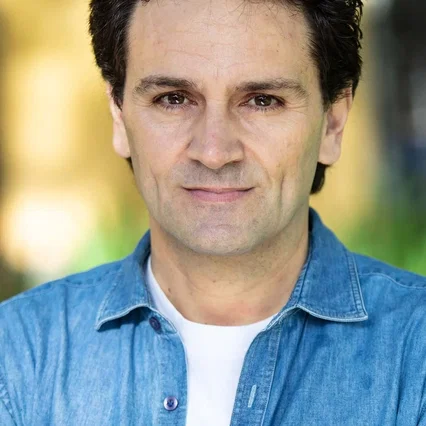  Douglas Simon