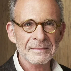 Photo star : Ron Rifkin