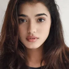 Photo star :  Ketika Sharma