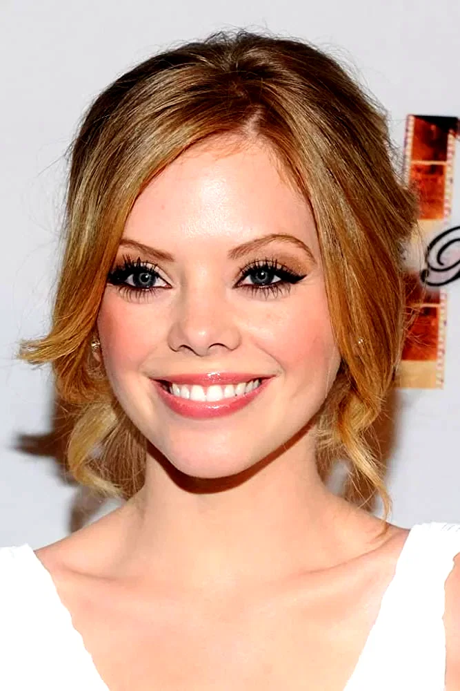 Dreama Walker