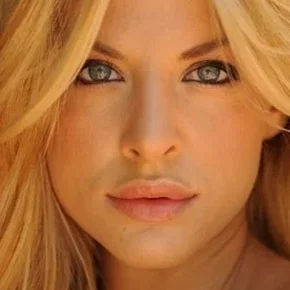 Photo star :  Micol Azzurro