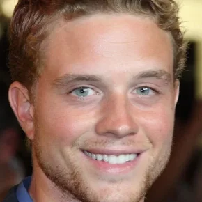 Photo star : Jonny  Weston