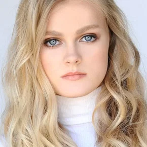 Photo star :  Harley Graham
