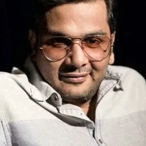 Photo star : Mukesh Chhabra